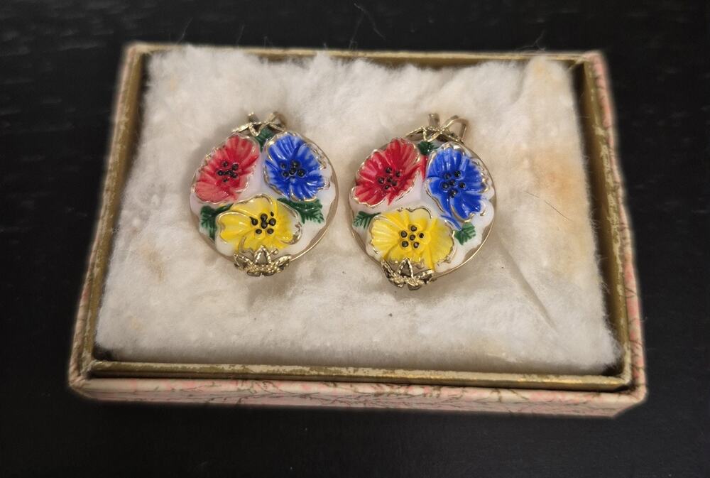 Vintage Hillcraft Floral Clip-On Earrings Multicolor Enamel In Original Box